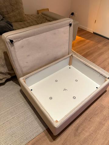 KIVIK hocker met opbergruimte – Footstool with storage Beige - afbeelding 2