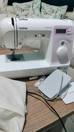 Brother innovis 10 naaimachine, Hobby en Vrije tijd, Naaimachines en Toebehoren, Ophalen of Verzenden, Zo goed als nieuw