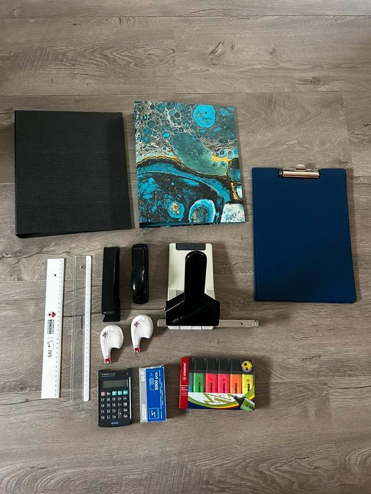 Diverse kantoorartikelen, Diversen, Papierwaren, Ophalen of Verzenden