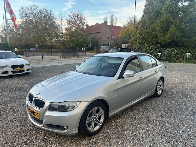 BMW 3-serie 318i Business Line !NAVI! !NAP!, Auto's, BMW, Bedrijf, Te koop, 3-Serie, ABS, Airbags, Airconditioning, Alarm, Bluetooth