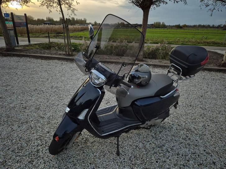Kymco New Like 45 km 2019, Fietsen en Brommers, Scooters | Yamaha, Zo goed als nieuw, Overige modellen, Maximaal 45 km/u, Benzine