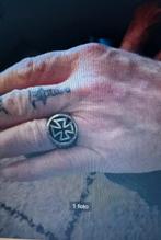 ring met kruis, Sieraden, Tassen en Uiterlijk, Ringen, Ophalen, Gebruikt, 20 of groter, IJzer of Staal