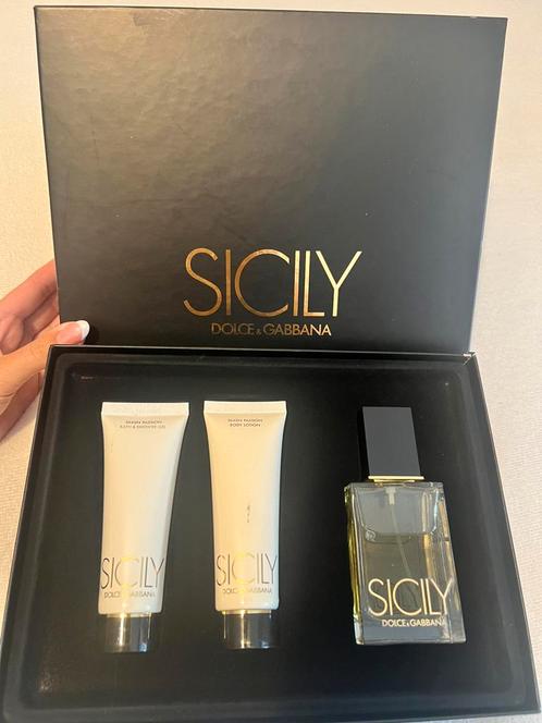 Vintage parfumset Dolce&Gabbana sicily 2003, Verzamelen, Parfumverzamelingen, Zo goed als nieuw, Parfumfles, Gevuld, Ophalen of Verzenden