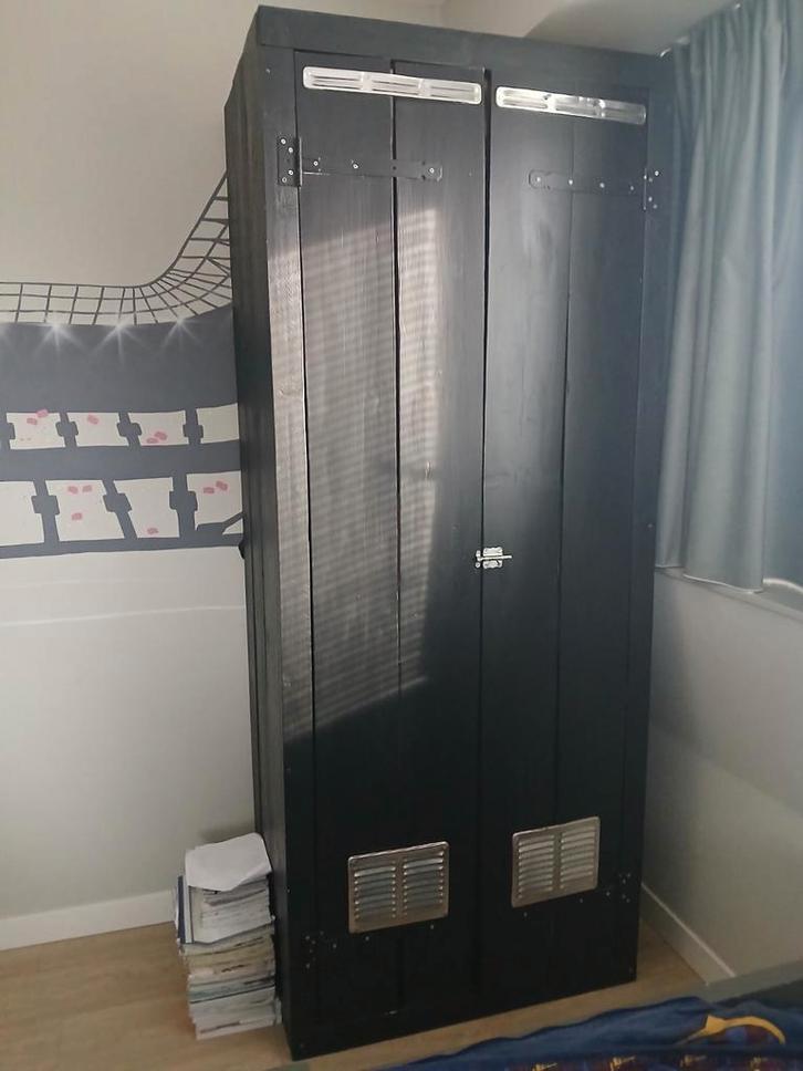 Zwarte Steigerhouten Kast - Handgemaakt, Kinderen en Baby's, Kinderkamer | Commodes en Kasten, Gebruikt, Kast, 105 cm of meer