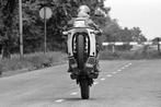Org z/w foto 30x20 cm Kenny Roberts + Yamaha YPVS RD500 V4, Verzenden, Nieuw, Motoren