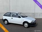 Suzuki Swift 1.0 Spirit AUTOMAAT 3-DEURS APK TOT 08/10/2027, Auto's, Suzuki, Gebruikt, Origineel Nederlands, Bedrijf, Grijs