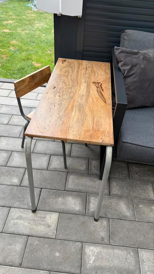 Kidsdepot 2 Kinderstoeljes met tafel industrieel, Tuin en Terras, Tuinsets en Loungesets, Zo goed als nieuw, 2 zitplaatsen, Stoel