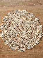 Vintage gehaakt tafelkleedje., Ophalen of Verzenden, Zo goed als nieuw, Bord