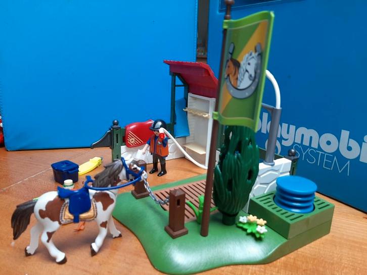 Manege  6929 paarden wasplaats compleet, Kinderen en Baby's, Speelgoed | Playmobil, Zo goed als nieuw, Complete set, Ophalen of Verzenden