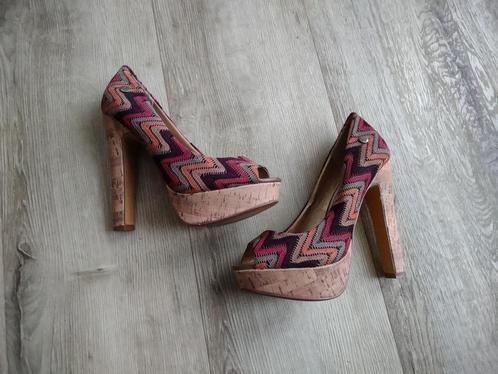 Prachtige gekleurde + kurk look pumps, hoge hakken Blink, 36, Kleding | Dames, Schoenen, Zo goed als nieuw, Pumps, Overige kleuren