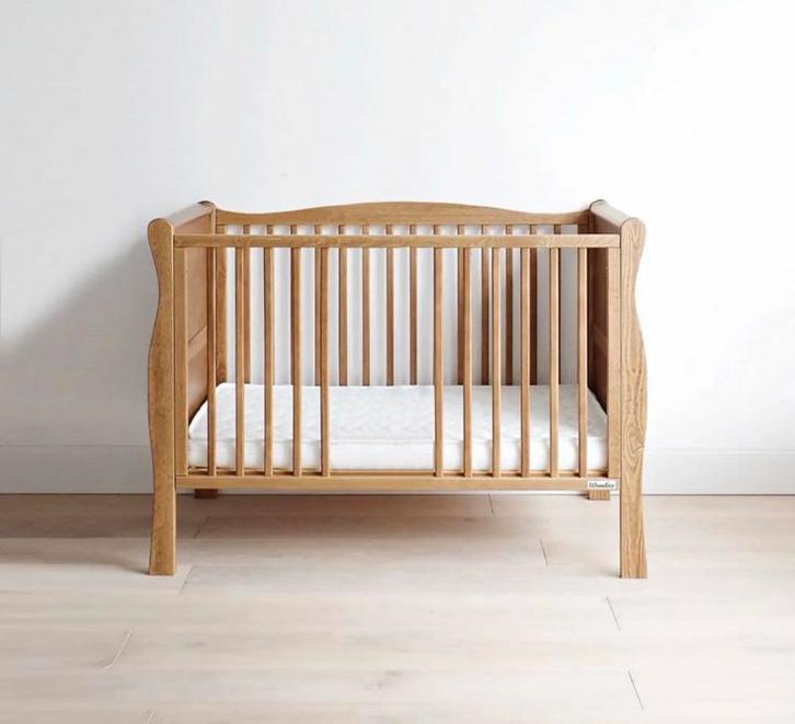 Woodies Noble Vintage ledikant, Kinderen en Baby's, Babywiegjes en Ledikanten, Zo goed als nieuw, Ledikant, Ophalen of Verzenden