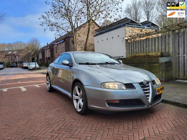 Alfa Romeo GT Leuke auto / 145.000 NAP / leuke uitvoering, Auto's, Alfa Romeo, Bedrijf, Te koop, GT, ABS, Airbags, Airconditioning