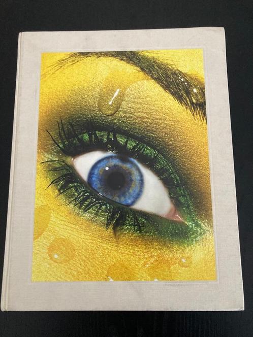 Michael Thompson Images modeboek / fotoboek, Boeken, Kunst en Cultuur | Fotografie en Design, Gelezen, Fotografen, Ophalen of Verzenden