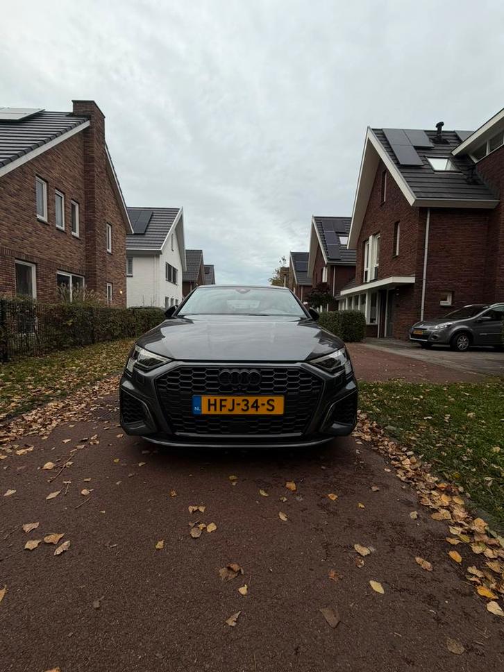 Audi A3 35 TFSI 3 S-Line RS-stoelen | Panodak | 360 | B&O, Auto's, Audi, Particulier, A3, 360° camera, Achteruitrijcamera, Adaptieve lichten