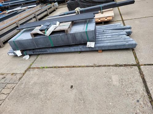 BETONPALEN - ONDERPLATEN, Tuin en Terras, Schuttingen, Nieuw, Overige materialen, Minder dan 3 meter, Ophalen