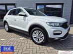 Volkswagen T-Roc 1.5 TSI Style CAMERA ADAPTIVE NAVI PDC NAP, Voorwielaandrijving, 1498 cc, Euro 6, 4 cilinders