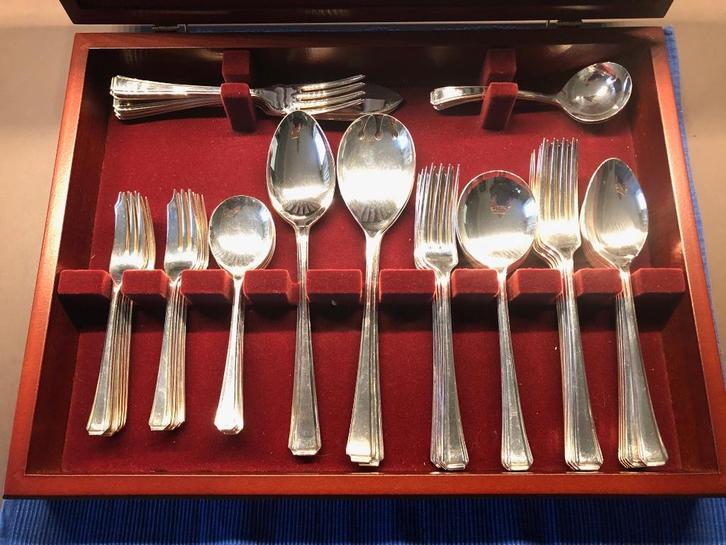 Sheffield bestek Harley - EPNS A1 -  in kersen houten kist, Huis en Inrichting, Keuken | Bestek, Zo goed als nieuw, Bestekset