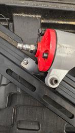 JWS Pneumatische perslucht spijkermachine, Ophalen, 1200 watt of meer, 70 mm of meer