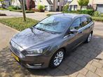 Ford Focus Wagon Titanium / 125 pk / Navigatie / Bluetooth, Te koop, Emergency brake assist, Zilver of Grijs, Geïmporteerd