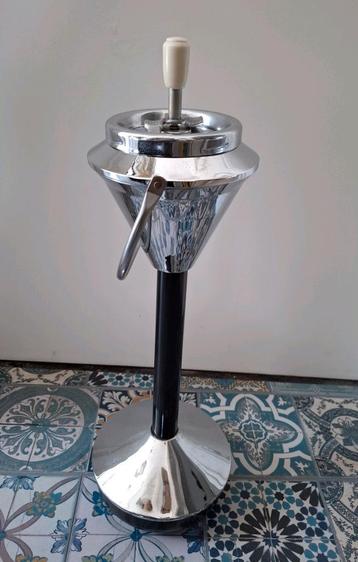 Nette staande asbak vintage / retro beschikbaar voor biedingen