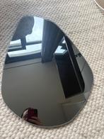Spiegel ovaal/druppel vorm - grijs glas, Huis en Inrichting, Woonaccessoires | Spiegels, Ophalen, Minder dan 50 cm, Zo goed als nieuw
