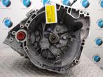 NISSAN JUKE TRANSMISSIE / VERSNELLINGSBAK 2020, Ophalen of Verzenden, Gebruikt, Stiba lid