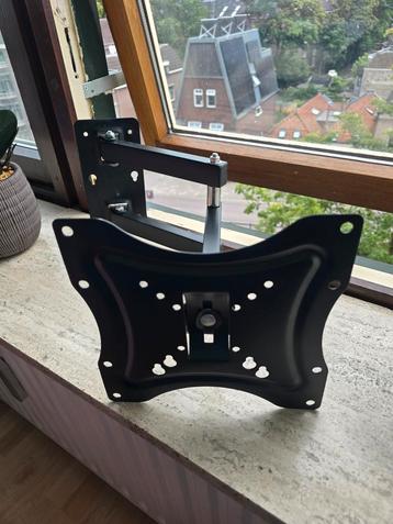 TV Muurbeugel – Nieuw in doos!
 beschikbaar voor biedingen