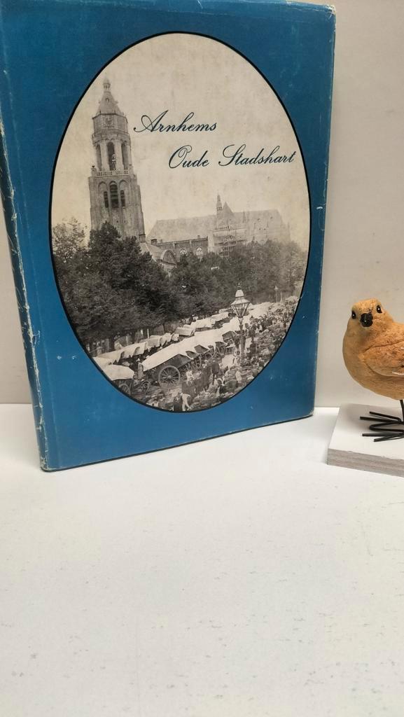 Schaap, K. e.a.; Arnhems Oude Stadshart, Boeken, Geschiedenis | Stad en Regio, Gelezen, 20e eeuw of later, Ophalen of Verzenden