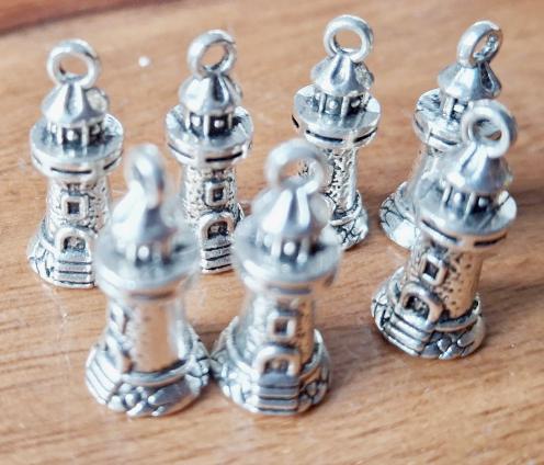 7 stuks zilverkleur bedels vuurtoren. 3D.  20,4x8,9 mm., Ophalen of Verzenden, Nieuw, Bedel