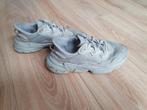 Adidas ozweego schoenen lichtgrijs - maat 38,5, Ophalen of Verzenden, Gebruikt, Adidas
