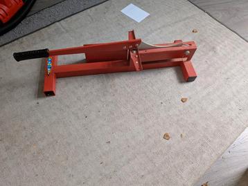 Tegelsnijder - Handmatig beschikbaar voor biedingen