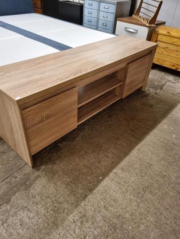 TV-kast hoogte 48cm Breedte 138cm Diepte 38cm beschikbaar voor biedingen