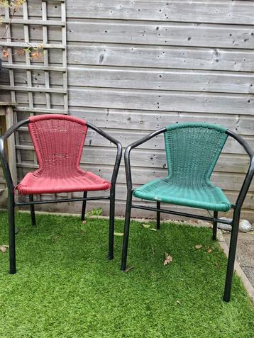 Vintage   2  tuinstoelen. beschikbaar voor biedingen