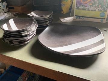 Vintage gebak servies beschikbaar voor biedingen