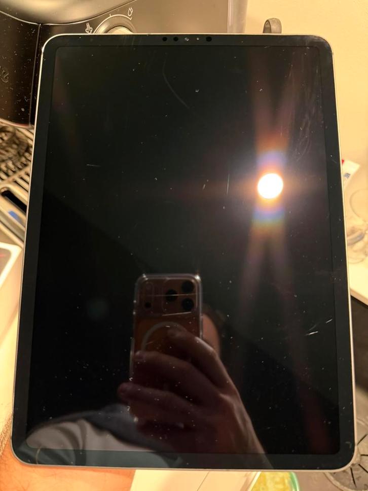 Specialist gezocht: iPad Pro 11-inch A2230 scherm reparatie, Computers en Software, Apple iPads, Zo goed als nieuw, Apple iPad