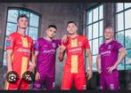 Gezocht Go Ahead Eagles shirts Maat L, Sport en Fitness, Voetbal, Ophalen of Verzenden, Shirt