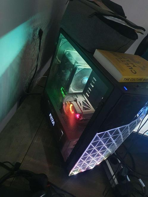 Gaming PC met RTX 3090, Computers en Software, Desktop Pc's, Zo goed als nieuw, 3 tot 4 Ghz, HDD, SSD, 32 GB, Met videokaart, Gaming