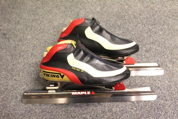 VIKING GOLD maple comet klapschaats maat 44, Sport en Fitness, Schaatsen, Gebruikt, Noren, Viking, Klapschaats, Ophalen of Verzenden