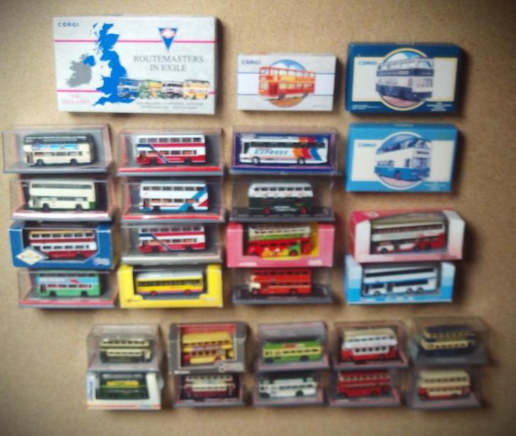 29 Routemasters/dubbeldekker bussen van Corgi, Hobby en Vrije tijd, Modelauto's | Overige schalen, Nieuw, Bus of Vrachtwagen, Ophalen of Verzenden