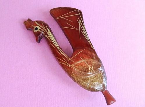 wg Vintage 60s funky vogel kip broche rood goud kl plastic, Sieraden, Tassen en Uiterlijk, Antieke sieraden, Broche, Overige materialen