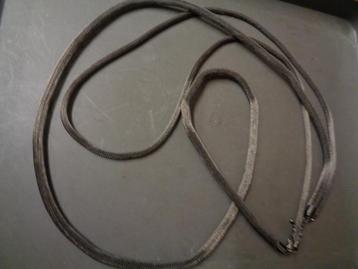 metalen dubbel riem 105 cm lang beschikbaar voor biedingen