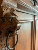 Vintage houten meidenkast snijwerk brons, Ophalen, Gebruikt