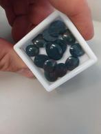 Lot met lage heliotroop cabochons, Ophalen of Verzenden, Zo goed als nieuw