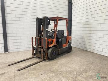 Heftrucks Diesel Nissan FD25 2003 beschikbaar voor biedingen