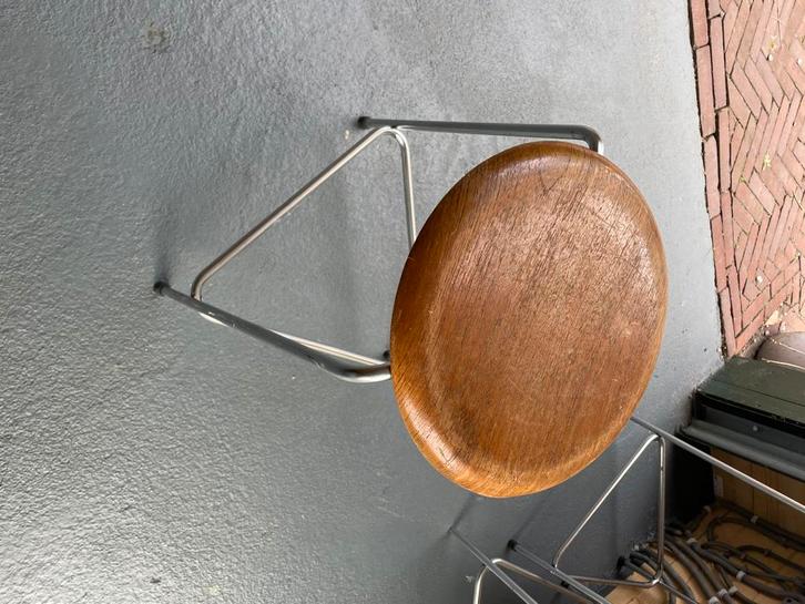 4x Fritz Hansen Dot krukjes – Arne Jacobsen – (1969/1970), Huis en Inrichting, Krukjes, Zo goed als nieuw, Hout, Ophalen of Verzenden