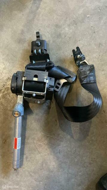 Veiligheidsgordel linksachter Volvo V70 III 39859391 beschikbaar voor biedingen