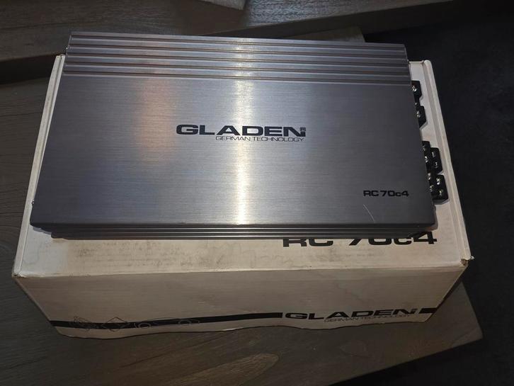 Gladen RC70c4 Versterker - Topkwaliteit!, Auto diversen, Autospeakers, Zo goed als nieuw, Ophalen of Verzenden