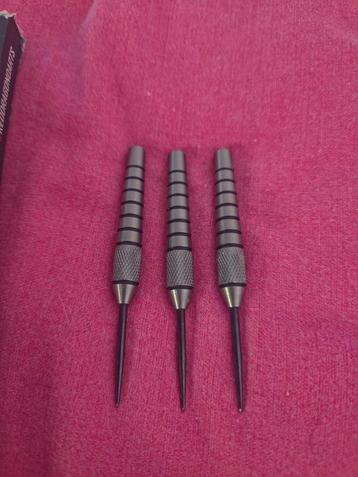 Red Dragon darts 30 gram. beschikbaar voor biedingen