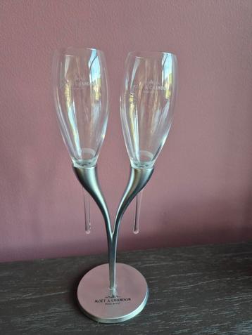 Moët & Chandon champagne glazen Moet en Chandon beschikbaar voor biedingen