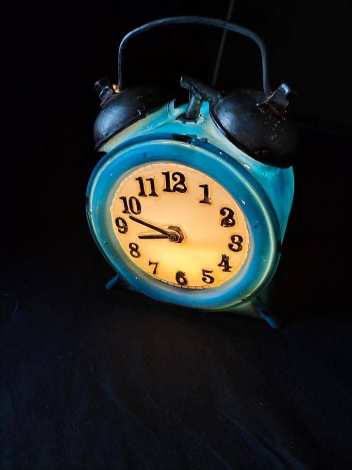 Nachtlampje in de vorm van een ouderwetse wekker, Kinderen en Baby's, Kinderkamer | Inrichting en Decoratie, Nieuw, Lamp, Ophalen of Verzenden